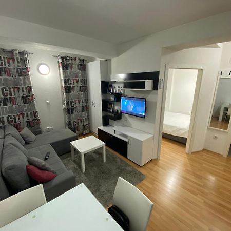 Central Deluxe Apartments Ohrid Bagian luar foto