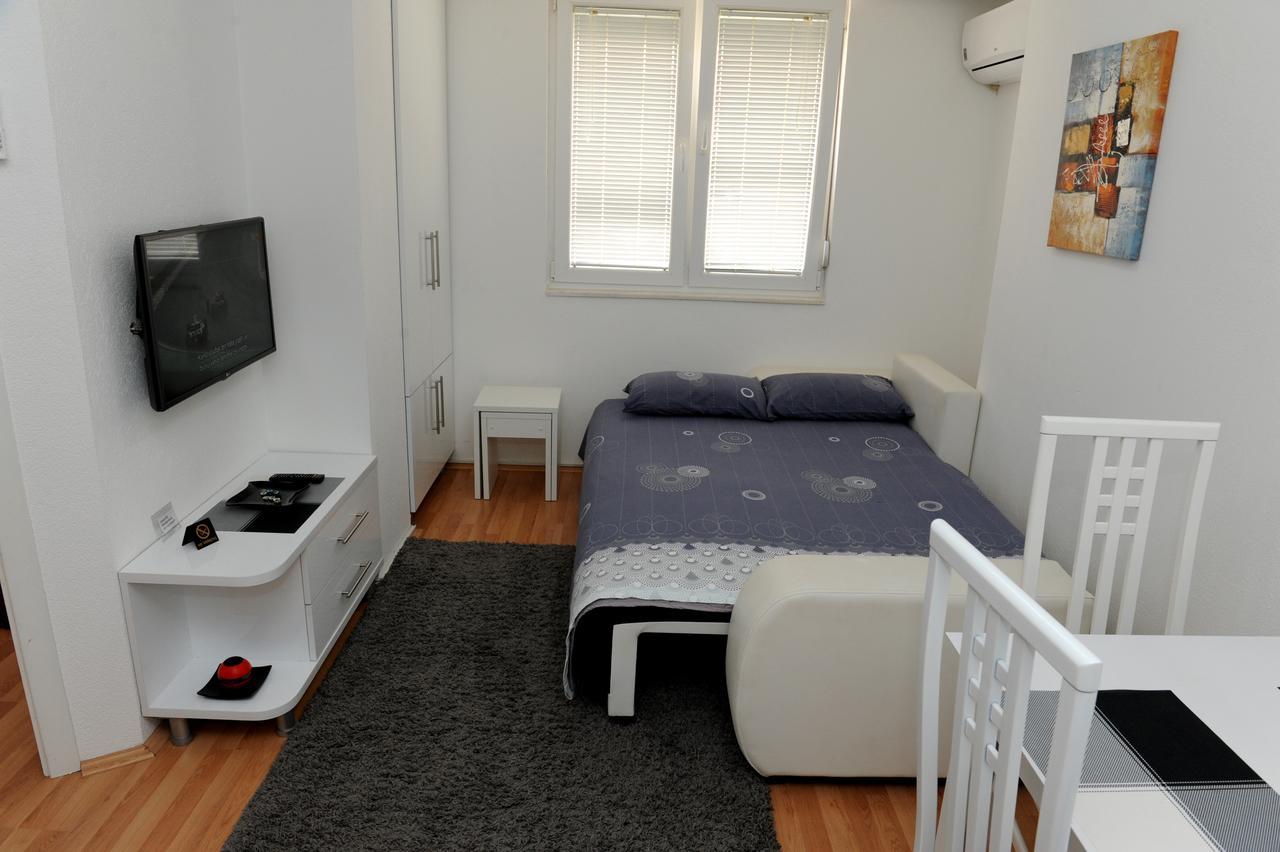 Central Deluxe Apartments Ohrid Bagian luar foto