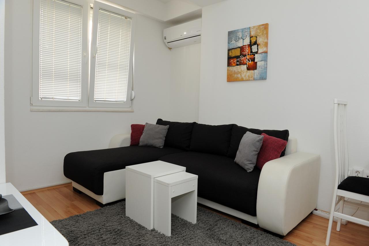 Central Deluxe Apartments Ohrid Bagian luar foto