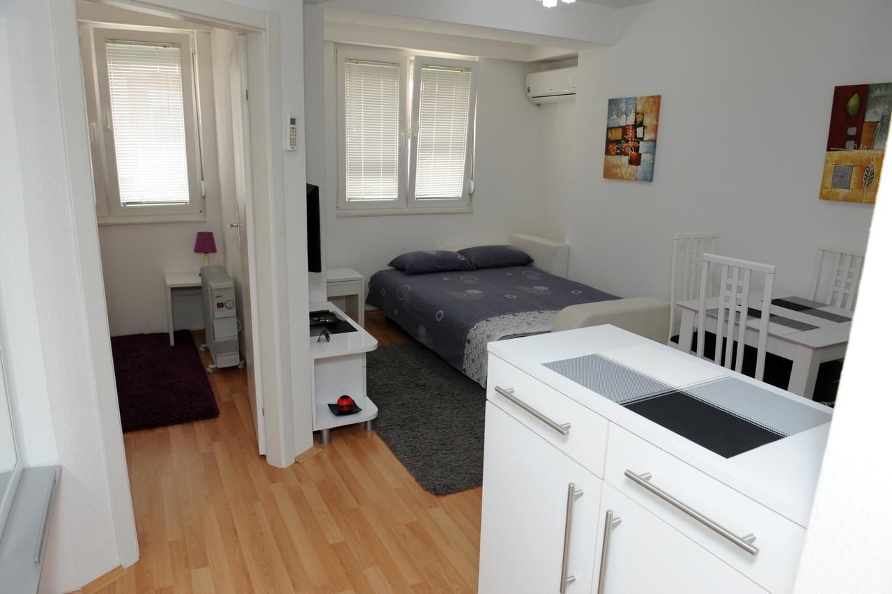 Central Deluxe Apartments Ohrid Bagian luar foto