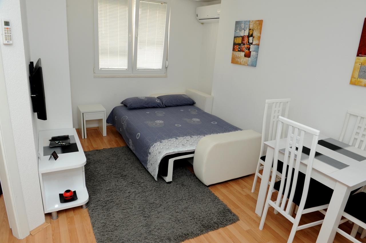 Central Deluxe Apartments Ohrid Bagian luar foto