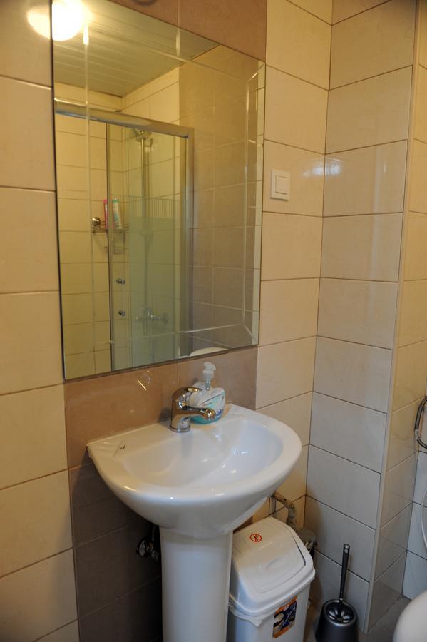Central Deluxe Apartments Ohrid Bagian luar foto