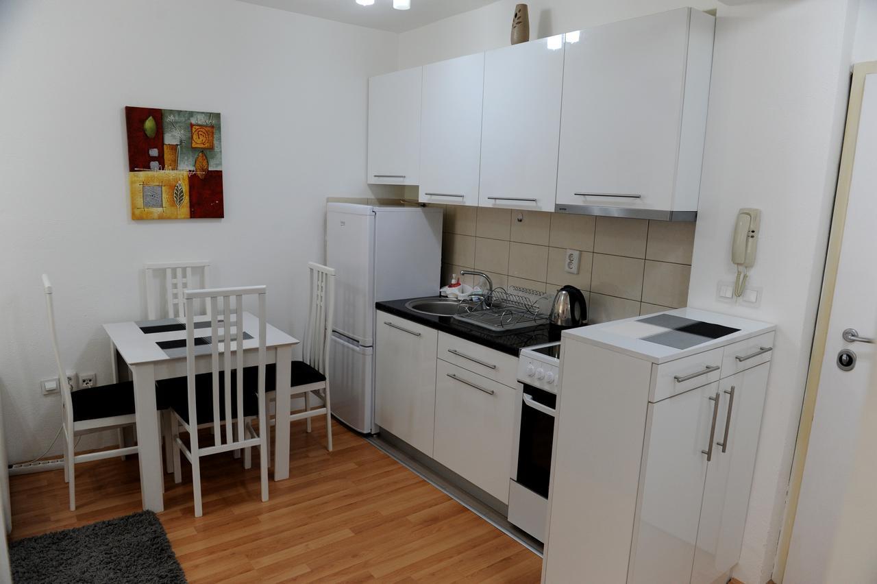 Central Deluxe Apartments Ohrid Bagian luar foto